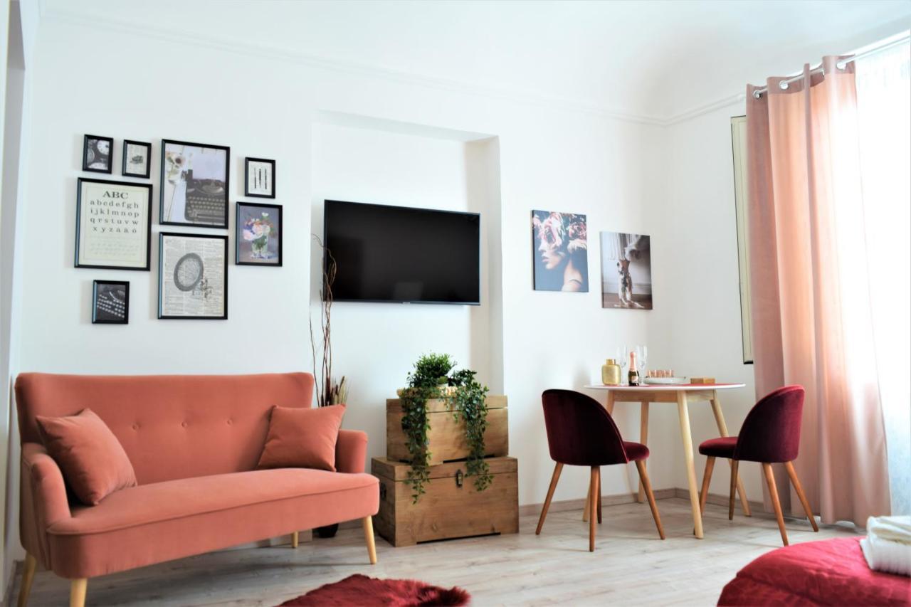 Le Moresche Apartment Catania Luaran gambar